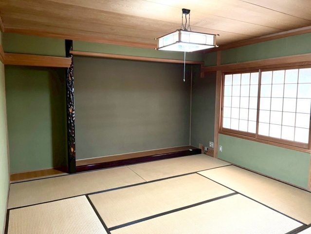 森尾　中古戸建　8DK+Sの和室