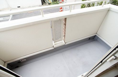 サニーレジデンスのバルコニー