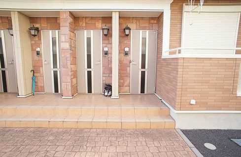 サニーレジデンスのエントランス