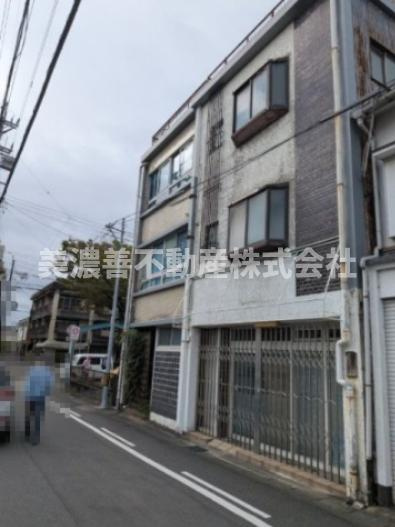 ５９４０６　岐阜市本郷町四丁目土地の前面道路含む現地写真