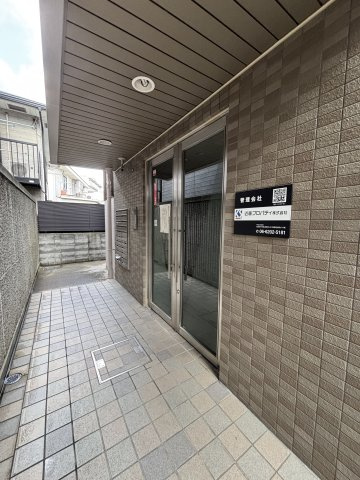 レコルト香里のエントランス