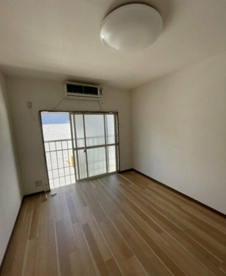 【居間・リビング】 | リス・デラ・バレ