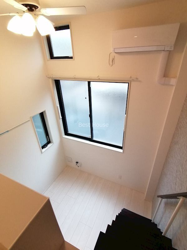 ハーモニーテラス南小岩Aの居間・リビング