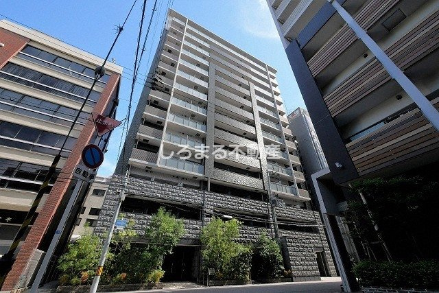 プレサンス京町堀ノースの外観