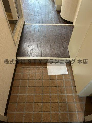 仲介手数料０円！アトリウム前田の玄関