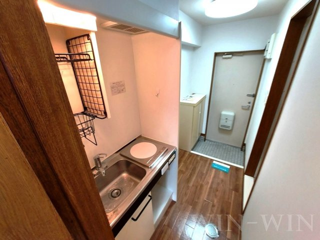 ウイングコート東小池 A棟のキッチン