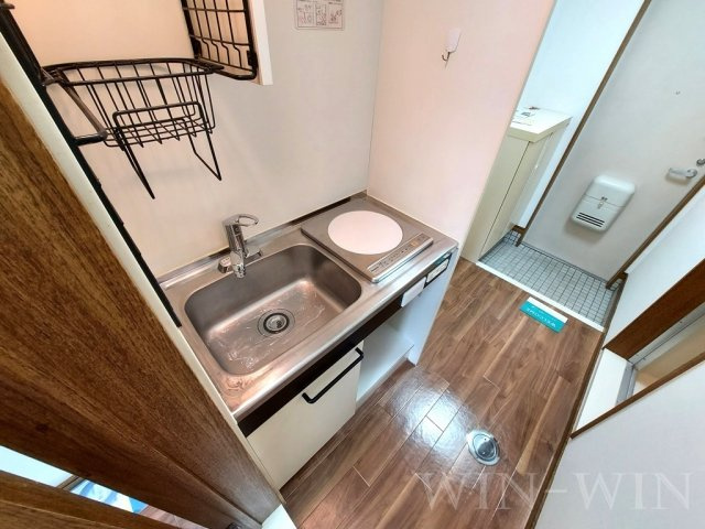 ウイングコート東小池 A棟のキッチン