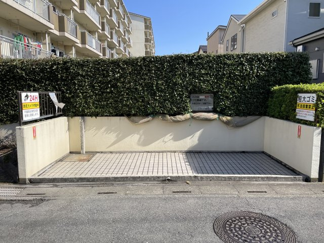 コーポレート与野本町（18号棟）のその他共用部分|ゴミ捨て場