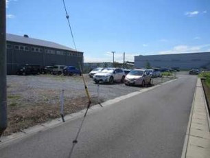 SHパーキング高場（高場駐車場）の展望|現地と接道の写真です。