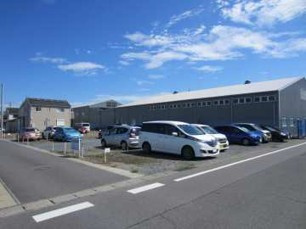 SHパーキング高場（高場駐車場）の駐車場|現地と接道の写真です。