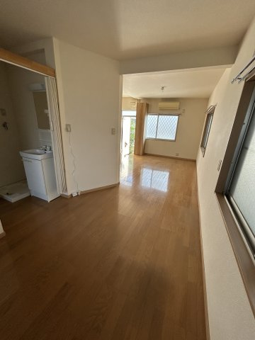 ウララハウスⅡの居間・リビング