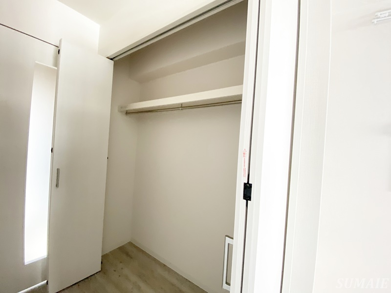 プラチナフォルム駒込の収納|寝室のクローゼットです☆