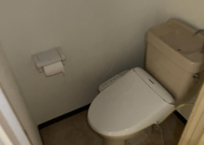 【トイレ】 | チサンマンション第二本厚木 | トイレは大きさや形、機能、抗菌性などが異なる多種多彩なタイプが各メーカーから出ています。それぞれに良さがあるため、事前にどういったタイプのトイレがいいのかをご家庭内で決めて、内見に行くといいでしょう。