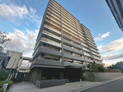 【外観】 | ディークラディア鳳ルネサンススクエア | ＪＲ阪和線「鳳」駅まで徒歩９分　南西向き日当たり良好　８階部分　通風・眺望良好　暮らしやすい２ＬＤＫ　ＬＤＫ約１８．７帖　食器洗浄機・浴室乾燥機有