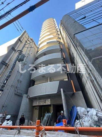 セレニテフラン本町の外観