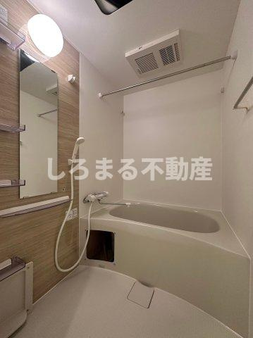 セレニテフラン本町の浴室