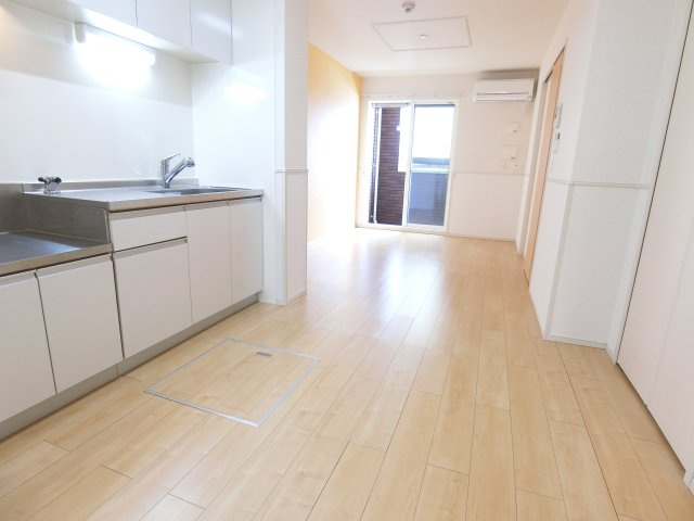 【洋室】 | Royal Life