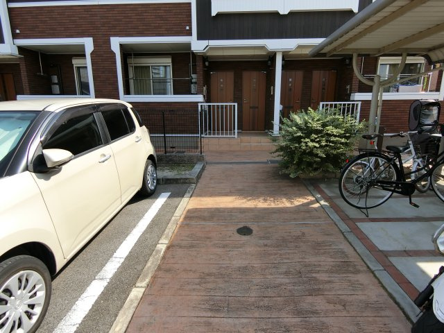 【エントランス】 | Royal Life