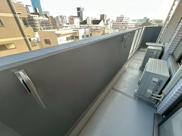 グルーブ神戸元町アリアのバルコニー