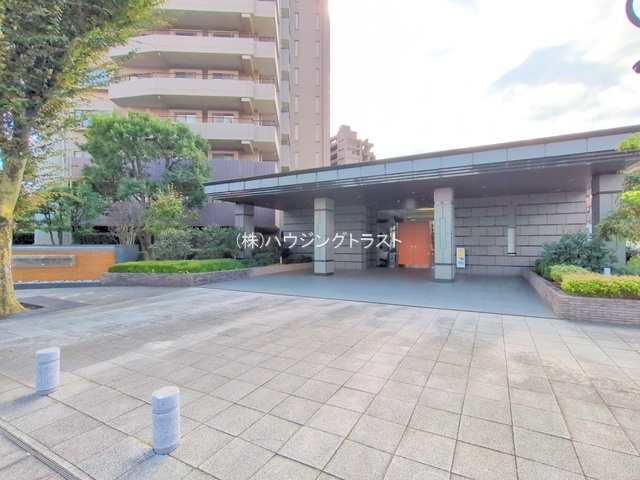 仲介手数料無料　コスモシティ新所沢けやき台のエントランス