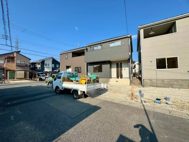 野洲市上屋2号棟　新築戸建ての外観