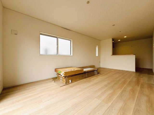 クワイエ　羽島市上中町長間第2　全3区画分譲の居間・リビング|リビング別角度です。