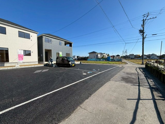 クワイエ　羽島市上中町長間第2　全3区画分譲の前面道路含む現地写真|■前面道路　■ヤマダ不動産　株式会社リライフ　
■夢のマイホーム購入をフルサポートします！