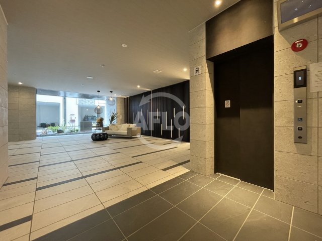 スプランディッド中之島WESTのロビー|スプランディッド中之島WEST　ロビー