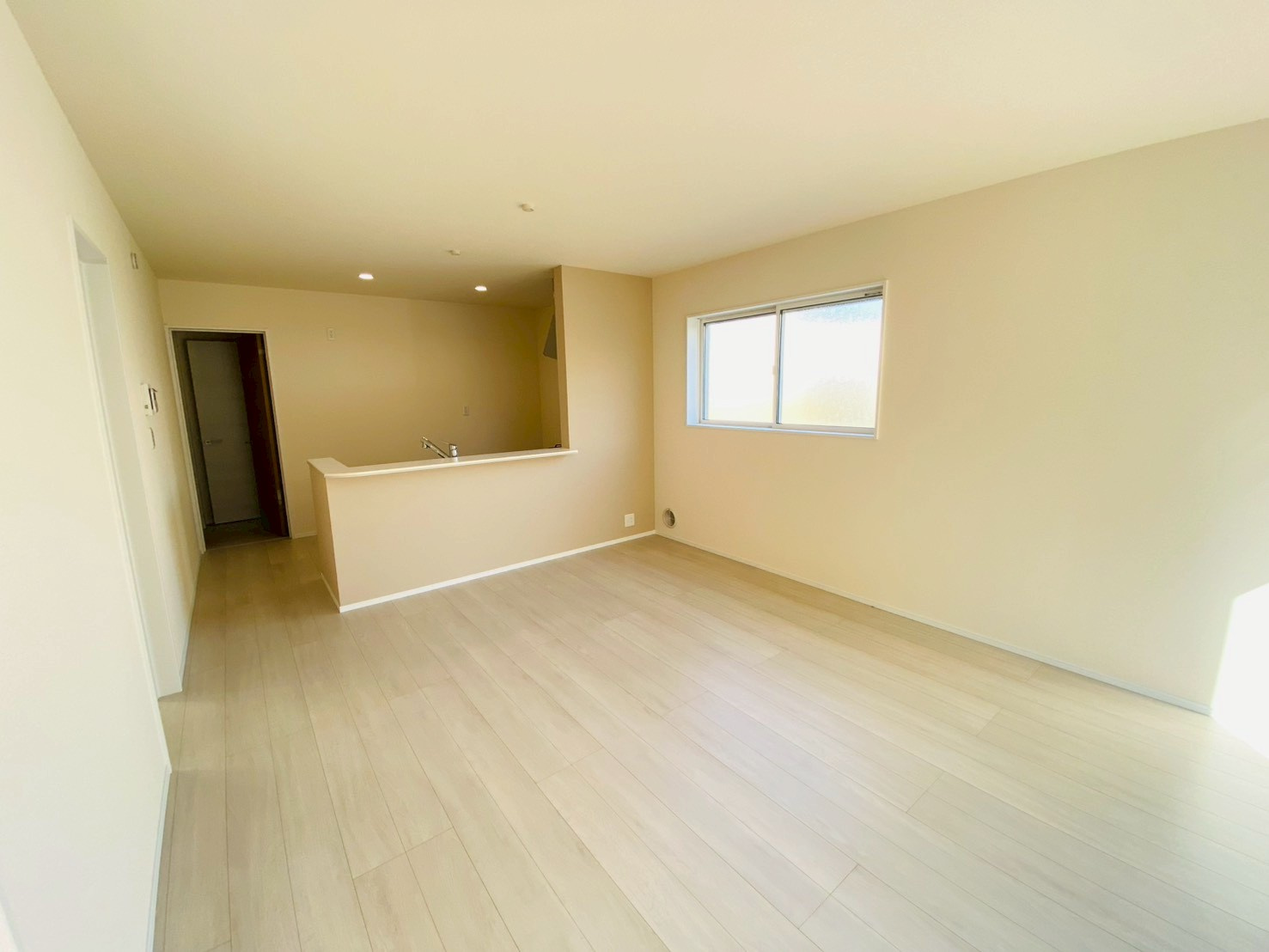 リーブルガーデン／北区麻生田第七／２号棟の居間・リビング