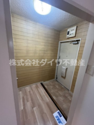 マンション加藤の玄関