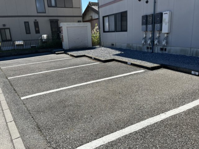 【駐車場】 | ブルームスクエア
