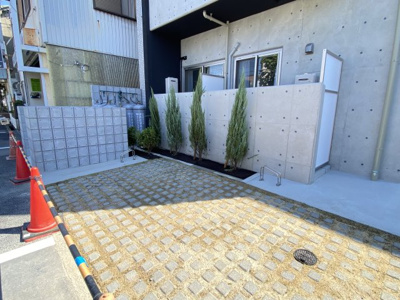 【駐車場】 | ジーイードゥ | カースペースがあります