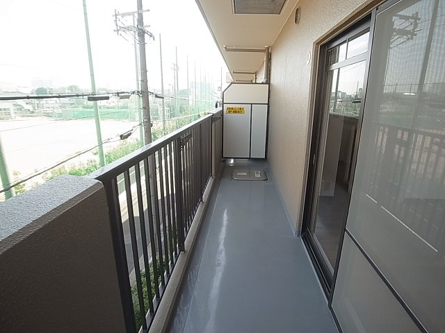 プラージュ御崎のバルコニー|日当たりの良いバルコニー