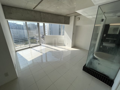 【居間・リビング】 | 是空NANBAⅡ | 是空NANBAII（ゼクウナンバツー）　洋室