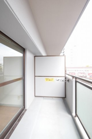 小松コーポ御幸のバルコニー|小松コーポ御幸　102号　