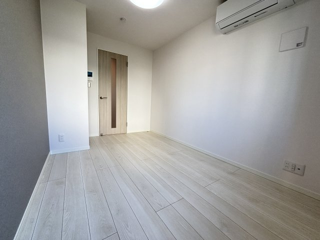 フロレスタ池袋本町の居間・リビング