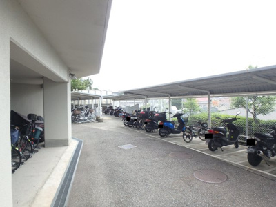 【その他共用部分】 | シャルム甲陽園 | バイク置場