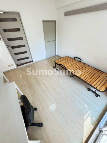 OKA栄ハイツの寝室|使い勝手のいい寝室です