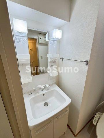 OKA栄ハイツの洗面所|スペースが確保できる洗面所です