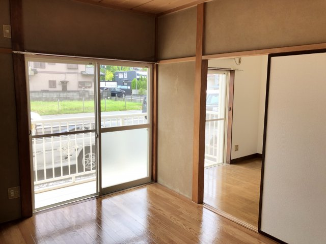 利根川ハイツB棟の洋室|コンパクトで使いやすい洋室です