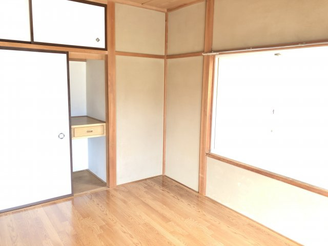 利根川ハイツB棟の洋室|広々とした洋室です