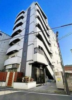 【外観】 | オールメゾン西荻窪 | 鉄筋コンクリート造のがっちりとした建物。