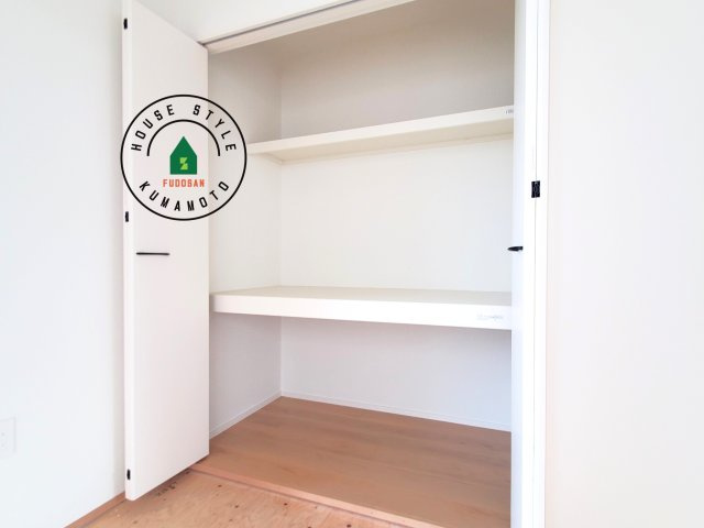 熊本県宇土市馬之瀬町第2₋2棟(4号棟)の内観：施工例|収納には困りません。