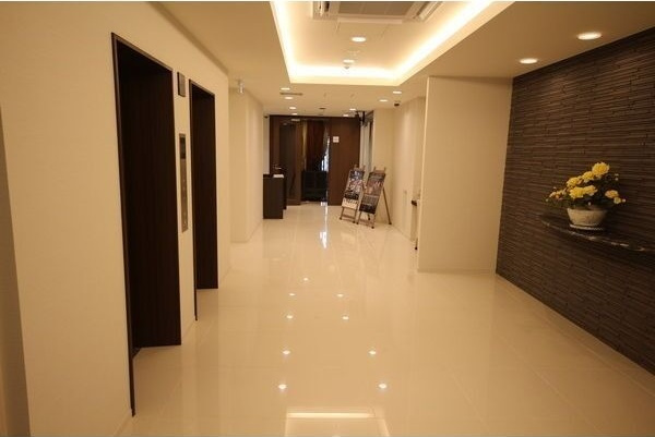 ルシェット白川公園のエントランス