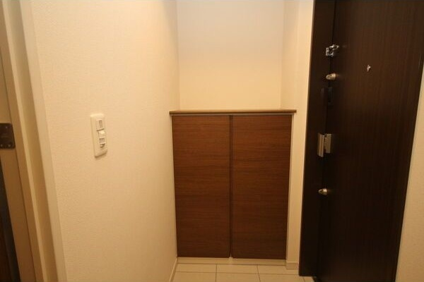 ルシェット白川公園の玄関