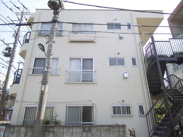コーポ金野のその他|白塗りの外観は清潔感があります！
