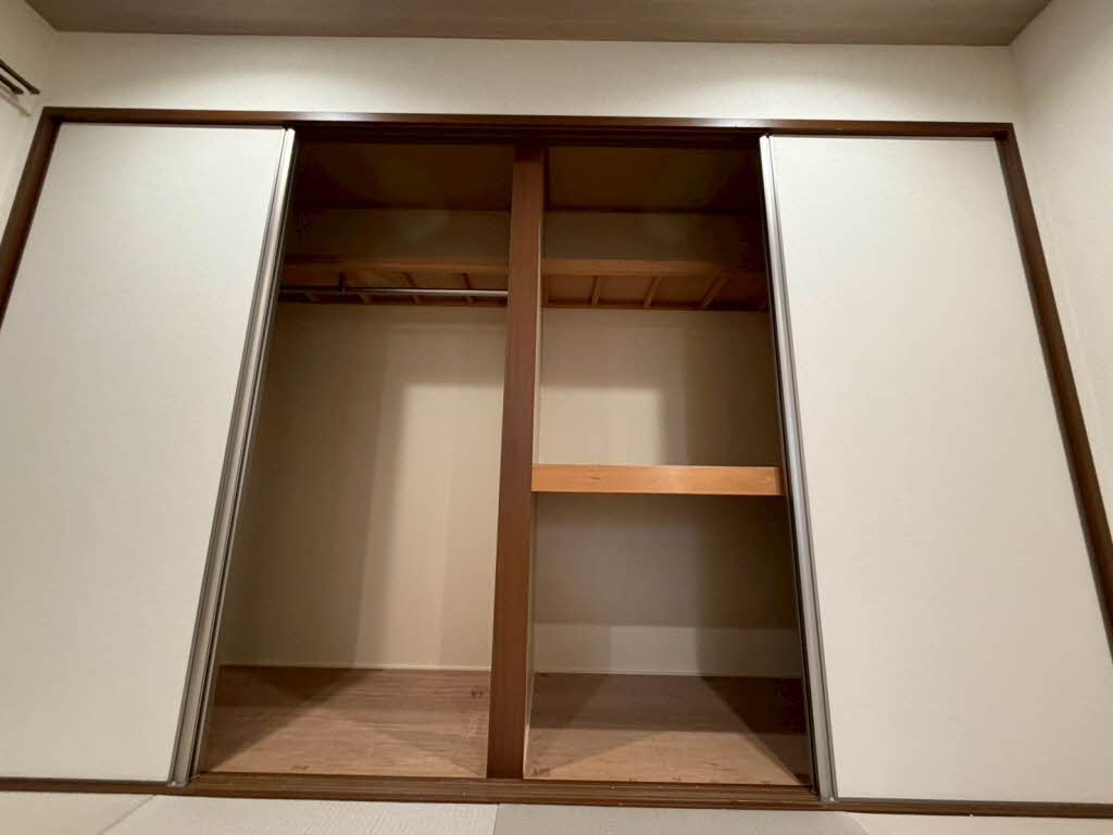 フラワーガーデン B棟の収納