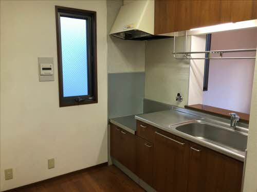 フラワーガーデン B棟のキッチン