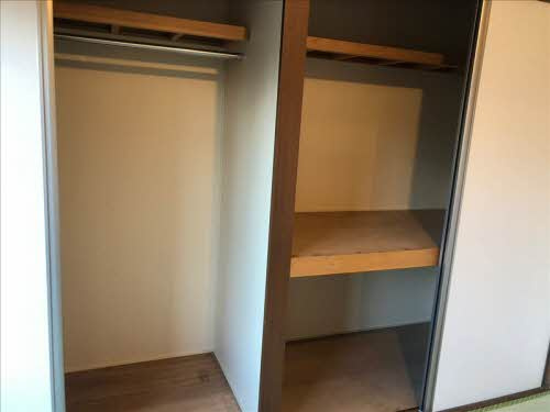 フラワーガーデン B棟の収納