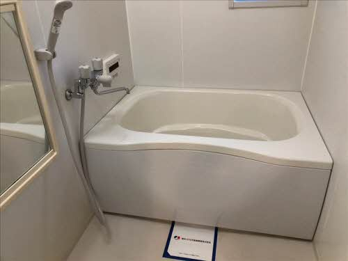 フラワーガーデン B棟の浴室